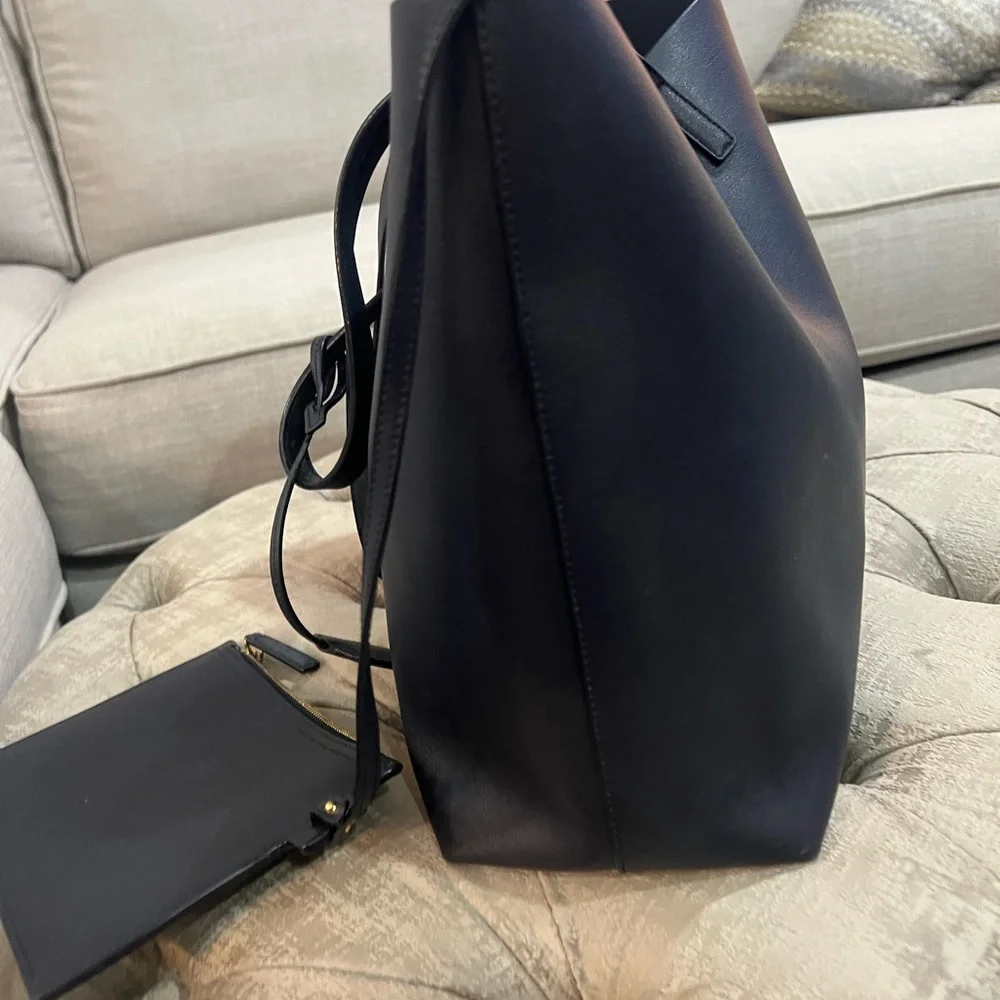 ππππ πππ πππ** πππππ― authentic YSL navy blue with gold - Picture 5 of 7